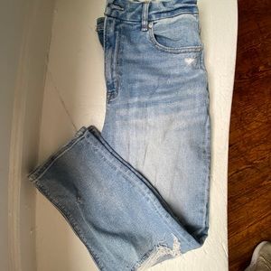 American Eagle High Rise Stretch Mom Jean